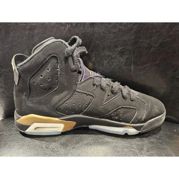 Nike Air Jordan 6 Retro DMP Black/Gold Youth Size 7 - Major Flaw - See Pics - Picture 12 of 16